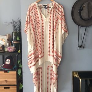 BCBG White & Red Maxi/Midi Caftan Dress